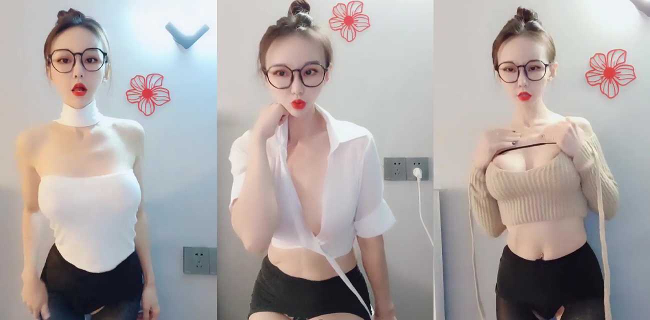 高跟长腿女神【北北17号】网红脸傲人身材，激情脱舞秀性感撩人厕所自扣爽到爆